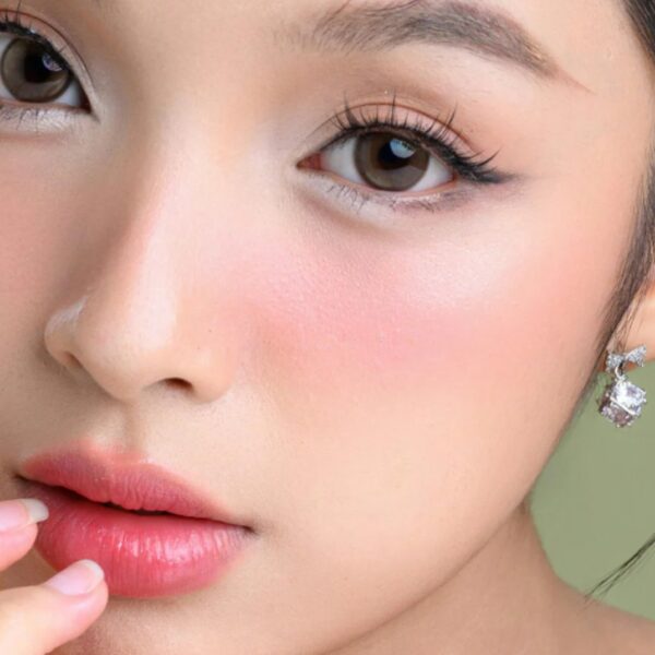 Welcher Blush passt zu mir Der Weg zum perfekten Rouge für Ihren HauttypWelcher Blush passt zu mir Der Weg zum perfekten Rouge für Ihren Hauttyp