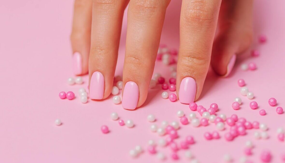 Welche Nagellackfarbe für kurze Nägel