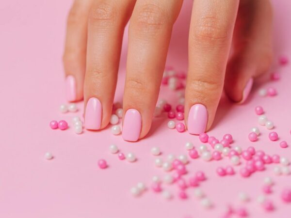 Welche Nagellackfarbe für kurze Nägel